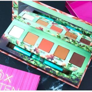 2 for $30 - Urban Decay - Daydreaming Palette